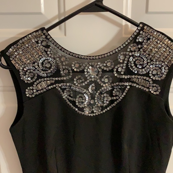 Black London dress company with quality sequins - Picture 7 of 15